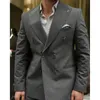 Abiti da uomo Moda Grigio Per Uomo Doppio Petto Formale Business Blazer Da Sposa Sposo Smoking 2 Pezzi Set Giacca Pantaloni Terno Masculino