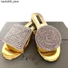 Sandals Luxury designer gold flat rhinestone sandals 2023 round toe slippers womens mule shoes summer dress wedding party Q240330