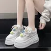 Casual Shoes Chic Platform Sneakers damskie koronkowe komfort 8,5 cm Ukryte rosnące gęste sporne buty sportowe białe wulkanize