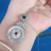 Collane con ciondolo All'ingrosso placcato argento intarsiato simile a calcedonio bianco fibbia di sicurezza riflette la luce agata collana di giada da donna Jewerly