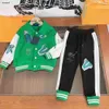 Burberrlies Luxury Baby Clothing Tracksuits for Girl Boy Kids Autumn Suits Size110-160 cm 2PCSファッションスプレッチデザインラペルジッパージャケットとパンツ8月