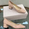 Frühling Neue offene Ferse Sandalen Frauen Luxus maßgeschneiderte echte Leder komfortable Stoff formelle Schuhe Klassische Leder -Soals für weibliche Prominente