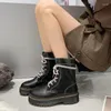 Botas curtas femininas estilo britânico 2024 primavera e outono único dedo do pé quadrado grosso salto líquido vermelho fino salto alto