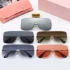 Femmes lunettes de soleil surdimensionnées lunettes de mode lunettes roses Uv propriété chaude lunettes de soleil carrées jambes en métal M lettre lunettes de créateur Designer Women Sunglasses