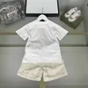 Varumärke Baby Tracksuits Summer Girls T-shirt Suit Kids Designer Kläder STORLEK 100-150 cm broderad Cherry T-shirt och shorts 24mar