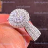 Band Rings Huitan Temperament Sweet Wedding Accessories Womens Ring Full asfalterad glänsande CZ Stone Bow -formade nya designade Lady Fashion Jewelry T240330