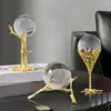 Estatuetas decorativas estilo nórdico bola de cristal decoração para casa mesa resina ornamentos quintal jardim estatueta escritório quarto sala estar decoração