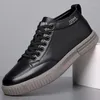 Sapatos casuais moda couro masculino 2024 outono de alta qualidade para homens antiderrapante estudante masculino tênis botas de tornozelo branco