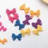 Komponenter 100pieces 20*27mm 42*50mm DIY Candy Harts Bowknot Macarons klistermärke pärla örhänge del. för kvinnliga barn smycken tillverkningstillbehör