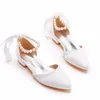 Scarpe casual Sandali cavi a punta con tacco piatto da 2 cm con tacchi bassi e bocca poco profonda Sposa con nastro in raso bianco con perline