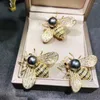 Broches Microscope de haute qualité en Zircon, broche abeille, bijoux à la mode