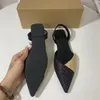 Chaussures décontractées TRAF Braid Sandales plates pour femmes 2024 Été Bout pointu Slingbacks Chaussure Femme Jaune Noir Épissé Talons Carrés Bas