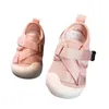 Sandalias Verano Otoño Infantil Sandalias para niños Zapatos para niñas Zapatos de punto para niños Zapatillas antideslizantes Transpirables Zapatos de lona para niños SYR001 240329