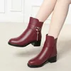 Buty mody kobiety swobodne skóra niskie obcasy buty sprężynowe kobietę spiczaste palce gumowe kostki czarny czerwony zapatos de mujer