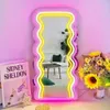 Espelho decorativo montado em maquiagem neon LED de 1 unidade, espelho de parede criativo para corredor, sala de estar, quarto, banheiro, decorações de casa, presente de aniversário