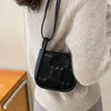 Akşam çantaları düz renkli küçük taze mini çanta kadınlar için 2024 yaz pu moda ruj kızları çok yönlü crossbody cara çanta