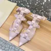 Slippers naakt puntige klinknagels sandalen met hakken dames metaal tstrap merk sandalen sexy vrouwelijke zomertrend feestjurk schoenen