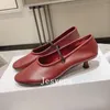 Casual Shoes Spring Autumn äkta läder Round Toe Kitten Heel Pumps Women Elastic Band Design Single Daily Elegant Pending