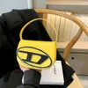 7A Luxury Shoulder Bag Factory Sale Seconds Hair Dingdang Spring New Niche Dign Cool and Trendy Sadel Single Crossbody Handbag