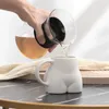 マグカップノベルティ磁器の底束手作りのクリエイティブバットトックコーヒーティーミルクマグカップオフィステーブルウェアホームデコレーション面白い贈り物