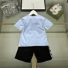 Fashion Baby Tracksuit Summer Summer Kids Designer Clothes Taille 110-160 cm Colorful Logo Printing Boys T-shirt and short 24MA