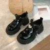 Sıradan Ayakkabı Kadın Platformu Soafers All-Match Siyah Yuvarlak Toe Düşük Üst Sahte Deri Chunky