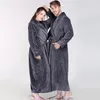 Accueil Vêtements Épais Chaud Longue Robe Robe Casual Vêtements De Nuit Unisexe Robe Chemise De Nuit M L XL Hiver Amoureux Flanelle Kimono Peignoir