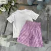 Populära babybanor Summer Girls T-shirt Suit Kids Designer Kläder STORLEK 90-150 CM TICKEFARAKTARKARKTART T SHIRT OCH SHORTS 24 MAR