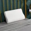 Kussen 1 Stuks Lang Memory Foam Beddengoed Nekbescherming Trage Rebound Vormige Moederschap Voor Slapen Orthopedische Kussens