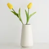 Vase 1PC白いミニセラミック花瓶の陶器の花はクリエイティブボトルホームウェディングパーティーテーブルの装飾用