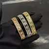 Bracelets de créateurs de luxe pour femmes dames mode acier titane bracelets kaléidoscope à quatre feuilles bracelets de diamant en acier titane or de haute qualité cadeaux