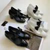 Balettlägenheter skor låsande c spänne paris lyxiga kvinnor Mary Jane sko designer loafers quiltade läder ballerina rund tå klädskor block häl balett sandal