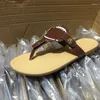 Casual skor kvinnor sandaler baseball tryckt flip flops strand tofflor för med häl rep klackar