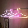 Luz LED Neon Abrigo Ropa Percha Titular Ropa Pantalón Almacenamiento Paño Estante Estante Bastidores Bufanda Ropa D30 240319