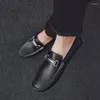 Freizeitschuhe 2024 Modetrends Loafer Herren Bequeme Flats Leder Klassisch Vielseitiger Stil Herren Fahren Weiche Sohle