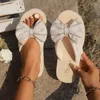 Sandales 2024 Chanclas De Moda Para Mujer Zapatillas Planas Salvajes Informales couleur Caramelo Plisado El Hogar Verano