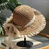 Chapeaux à large bord Chapeau de paille de bord de dentelle pliable pour femmes d'été tissé à la main Protection solaire et ombrage plage