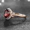 Bröllopsringar Luxury Fashion Rose Gold Color Rngs For Women Natural Imitation Ruby Tibetan Silver Ring Smycken Jubileumsgåva