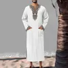 Ropa étnica 2024 Islam Hombres Marroquí Kaftan Mano bordado suelto y transpirable musulmán Abaya Jubba Thobe para hombre Robe