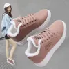 Casual Schoenen 2024 Winter Vrouwen Warm Bont Pluche Dame Lace Up Fashion Sneakers Platform Snowboots Big Size