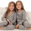 2 pièces infantile enfants filles garçons pyjama ensembles à manches longues revers boutons chemise TopPant coton décontracté vêtements de nuit pour enfants vêtements de nuit 240327