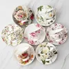 Ceramiczna kubek kubek Spouce łyżka Zestaw Flower Tea Cups Zestaw Europejski porcelanowy kubek i spodek do kawy kubki kubki na buty kawowe Prezent 240319