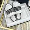 Slippers Women Platform Slides Designer Ladies Summer Holiday Beach Shoes Female Outdize Slipper Fashion Flats Flats