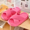 Scarpe per la casa Donne Piattaforma Slifor Scarpe da interno Female Flip in spiaggia Flop morbido Eva Solle Solle Slide Fashion Slides Slifori incrociati Y240401