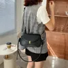 Сумки на плече 2024 Contrast Color Vintage Underarm Saddle Crossbody Bag для женщин летние кожаные дизайнерские сумочки PU