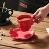 Mugs European 260ML Ceramic Coffee Cup Set Retro Bar Creative Gift Sculpture Couple Mug With Spoon Exquisite