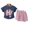 Mädchen Kleidung Sets 2024 Sommer Kinder Kurzarm Anzug Teenager Brief T-shirt Shorts Trainingsanzug Outfit Kleidung Set 240328