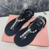 Designer-Schuhe, Herren-Sandalen, Hausschuhe mit flachem Boden, Flip-Flop-Diamant-Sandale, dicke Seil-Sandalen, flache Strand-Sandalen, schwarze Außensohle, minimalistische Schuhe, Freizeit-Damen-Slipper