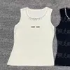 Brev kvinnor beskurna singlet tankar stickade kvinnor sommar tank topp lyxdesigner ärmlösa singlets tankar