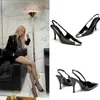 Freizeitschuhe 2024 Sommer Kleine silberne High Heels Damen dünn gepaart mit Rock Single Pointed French Sandalen